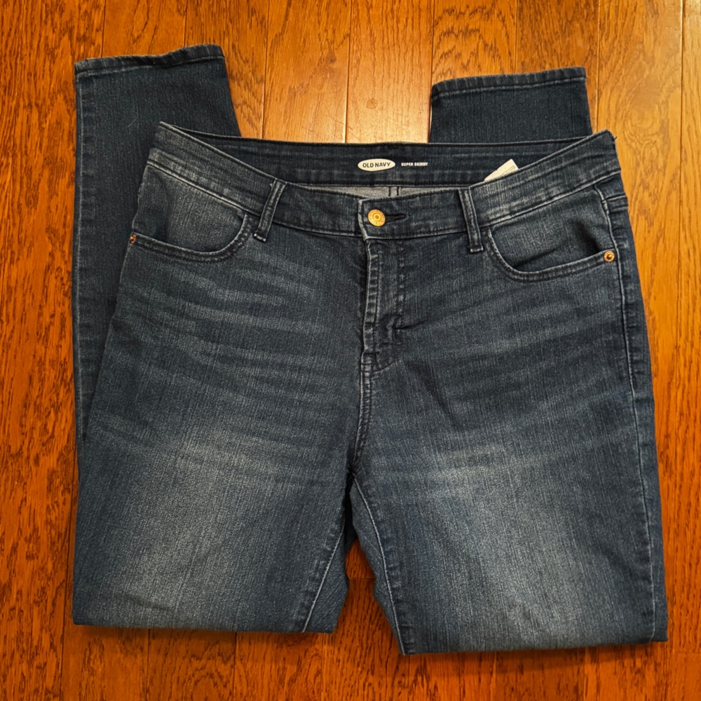 Old Navy Super Skinny Jeans Women’s Size 12 Dark Wash Stretch Denim